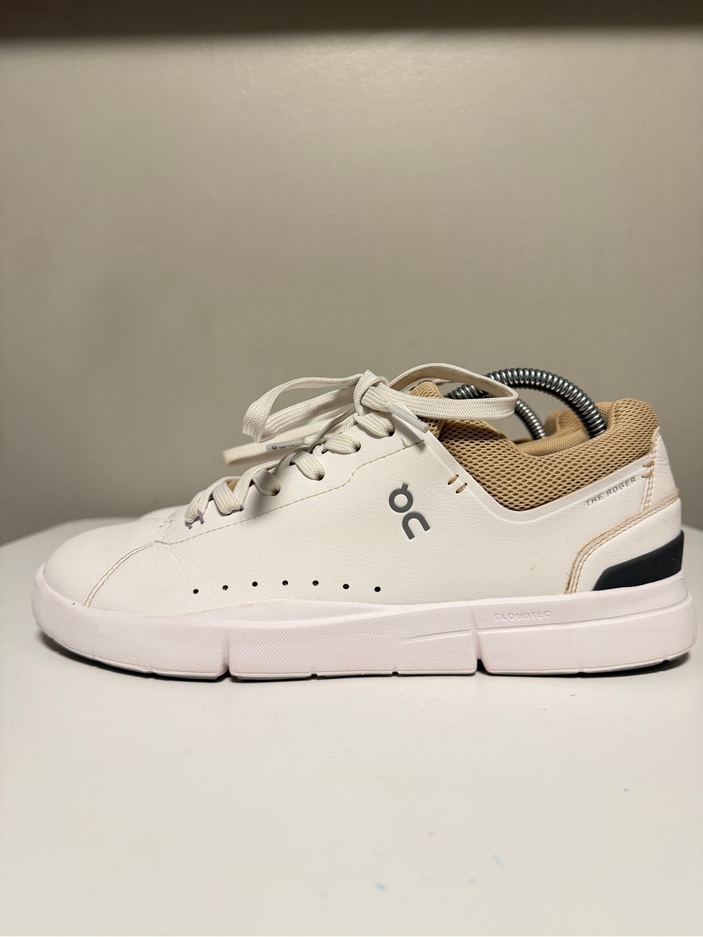 On Running Roger Advantage White Sneakers 48.99149 Women’s US 10 EU 42 UK 8